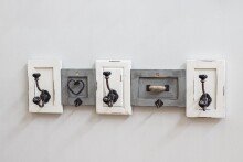 Wandgarderobe >Erna< in vintage aus Massivholz, Metall - 67x18x11cm (BxHxT)