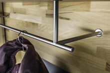 Garderobenpaneel >Leduc< in Kernbuche aus Massivholz - 100x105x30cm (BxHxT)