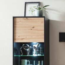 Vitrine >Artona< in Artisan-Eiche, Schwarz - 64,5x198,6x39,3cm (BxHxT)