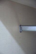 Kleiderschrank >Kalindi II< in Weiß Graphit - 135x198x58cm (BxHxT)
