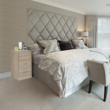 Nachtkonsole in Grau - 38x35x68 (LxBxH)