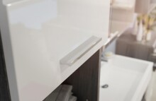 Hochschrank >Sandusky< in rauchsilber/weiß hochglanz - 37x191x31cm (BxHxT)