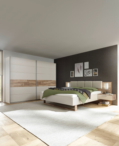 Komplettschlafzimmer >Carlynn< in Champagner - 306x100x208.2cm (BxHxT)