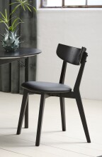 Stuhl >PERO< (2er Set) in schwarz aus Eiche - 48x81x50cm (BxHxT)