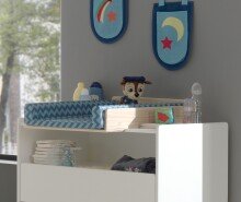 Kommode >KIDDY< in Weiß aus Massiv Kiefer und MDF - 90x106x74cm (BxHxT)