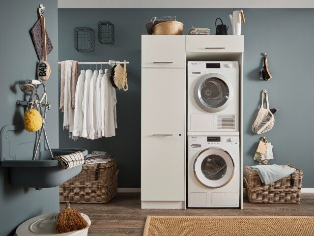 Waschmaschinenumbauschrank >LAUNDREEZY< in weiß - 117,5x200x67,5 (BxHxT)