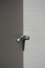 Drehtürenschrank >LUEBECK< in ARTISAN-EICHE-NACHBILDUNG + AKUSTIKLAMELLEN-NB ARTISAN