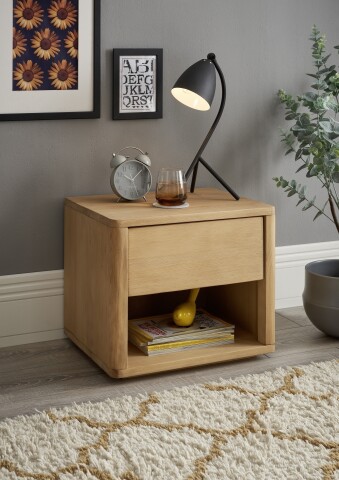 HILLA Nachttisch Massivholz Fichte - Hochwertiger Nachtschrank mit Schublade und offenem Ablagefach - 48 x 41 x 38 cm (B/H/T)