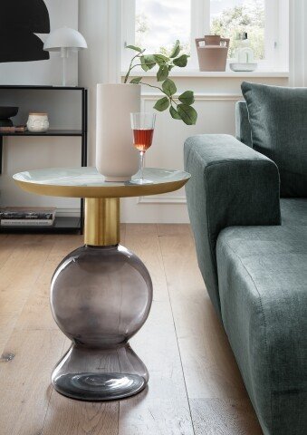 Beistelltisch >1112< in Tischplatte aus Emaille, Gestell Rauchglas - 57x50 (HxD)