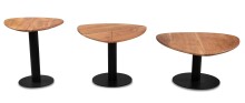 Couchtisch >Teo< in schwarz / Akazie, Metall / Massivholz - 60x45x60cm (BxHxT)