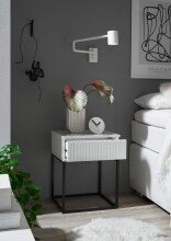 MARLE Nachttisch in Weiß - Moderner Nachtschrank mit Schublade und schwarzem Metallgestell - 40 x 52 x 38,5 cm (B/H/T)