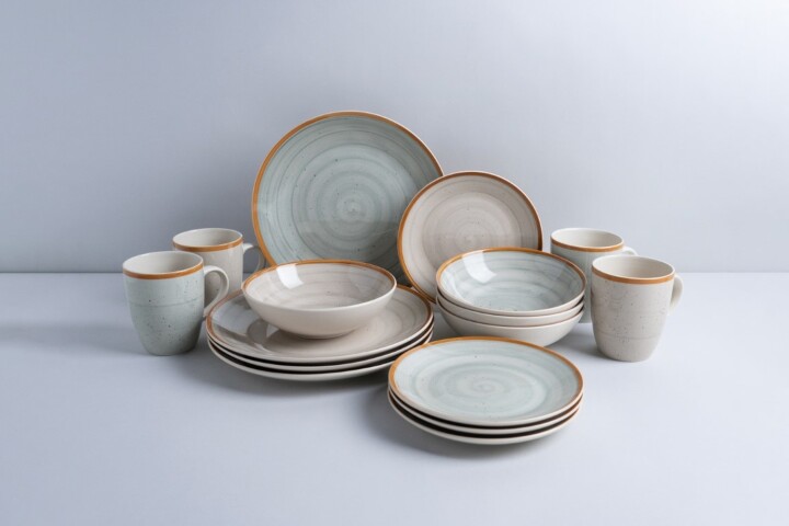 Geschirr-Set >Como< (16-tlg.) in hell und dunkelgrau, Steingut - 26,4cm (D)