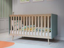 Babybett >Whenua < in Salbei/ Mauvella Eiche   -...