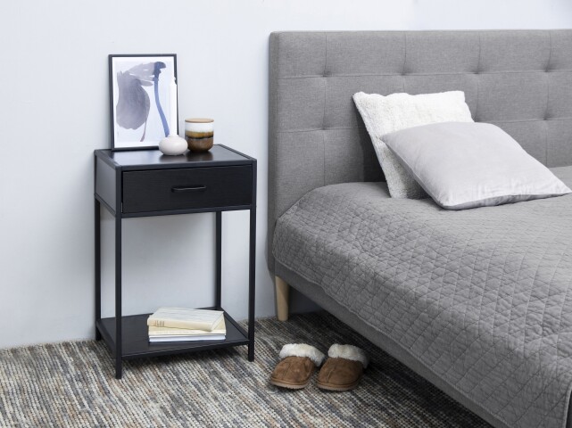 Nachtkonsole >Seaford< in schwarz, MDF, Stahl - 42x63x35cm (BxHxT)