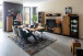 Vitrine >Eddie< in Eiche / schwarz, Eiche teilmassiv - 102x147x40cm (BxHxT)