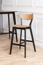 Barhocker >Roxby< (2er-Set) in Eiche; schwarz, Massivholz - 45x105x49cm (BxHxT)