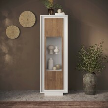 Vitrine >Siena< 3 Böden, Weiss Lack matt, Mercure Eiche Dekor - 67x197x40 (BxHxT)