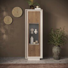 Vitrine >Siena< 3 Böden, Soft-Close, Cashmere, Mercure Eiche Dekor - 67x197x40 (BxHxT)