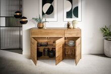 Sideboard >KM-0662< 3 Türen, 2 Schübe, 2 Böden, Wildeiche massiv - 149x89x40cm (BxHxT)