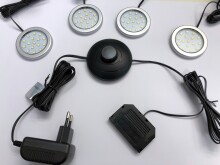 Vitrine >STEP< 4 Fächer, inkl. LED-Spots, Schwarz - 57,4x176,1x32,7cm (B/H/T)