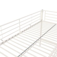 Hochbett >Tore< in Weiß, Metall - 207x129x130cm (BxHxT)
