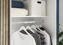 Schiebetürenschrank >Berno< 2 Türen, in weiss / Eiche Dekor - 170x195,5x57,2cm (BxHxT)