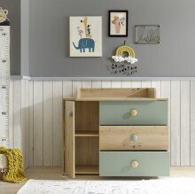 Wickelkommode >Birta< 3 Schübe, 1 Tür, Artisan Eiche Dekor /Salbei - 120x99,3x77,6cm (BxHxT)