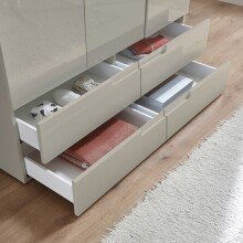 Drehtürenschrank >Jenna< 3 Türen, 4 Schübe, 4 Böden,1 Stange, Champagner - 126x208x57 (BxHxT)