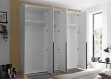 Drehtürenschrank >Kevo< 3 Böden, 3 Stangen, 5 Türen, Weiß Dekor - 225x225x52cm (BxHxT)