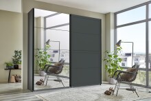 Schwebetürenschrank >Chalet< 2 Böden, 2 Stangen, Spiegel / Graphit - 180x208x65cm (BxHxT)