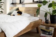 Massivholzbett >Kreta< 200x200 cm in Wildeiche, Massivholz - 217x90x217cm (BxHxT)