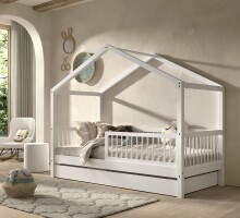 Hausbett >Buche Massiv< in Buche massiv weiß lackiert - 207,5x170x97,5 (BxHxT)