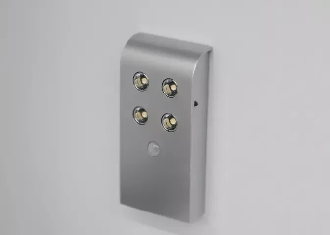 LED Schrankinnenraumbeleuchtung >Denver< (2er-Set) in silber - 10x5x1,8 (BxHxT)