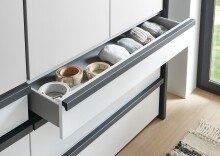 Falttürenschrank >OXFORD< in WEISS mit Schubladen - 300x236x58cm (BxHxT)