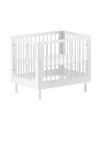 Babybett >Buche massiv< in weiß lackiert, Buche massiv - 99x88x79cm (BxHxT)